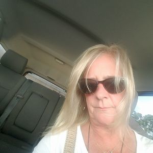 Meet your Posher, Debra